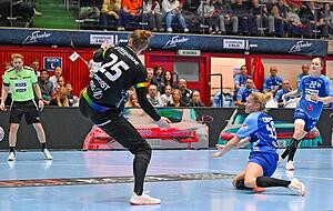 In der Ballei lief es f&uuml;r die Sport-Union und Antje D&ouml;ll (Zweite von rechts) in diesem Jahr &ndash; wie hier gegen den VfL Oldenburg &ndash; weniger gut. Auch die Nationalspielerin, die zuletzt krankheitsbedingt etwas k&uuml;rzertreten musste, braucht eine Leistungssteigerung.