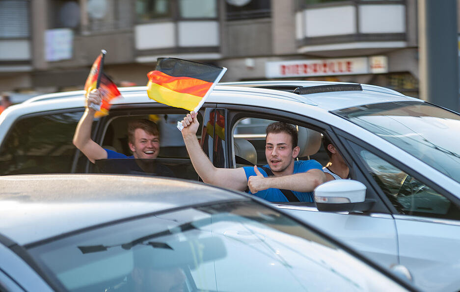So feiert Heilbronn das 4:2 gegen Portugal So feiert Heilbronn das 4:2 gegen Portugal