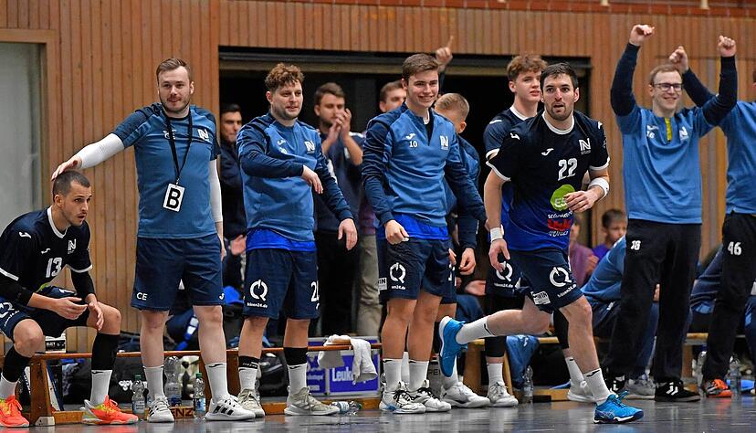 Die Neckarsulmer Verbandsliga-Männer um Yannick Guldi (Nummer 22) benötigen noch einige Punkte, um den Klassenerhalt bejubeln zu können.