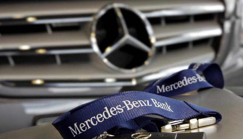 Die Mercedes-Benz Bank finanziert Kunden weiterhin die Anschaffung eines Fahrzeugs des Daimler-Konzerns. Wer dazu eine Kreditkarte erwirbt, soll k&uuml;nftig von der BW-Bank betreut werden.
Foto: Mercedes-Benz Bank