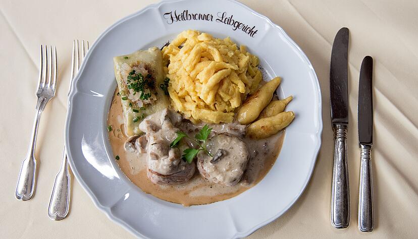 Schweinefilet, Spätzle, Schnupfnudeln und eine Maultasche – das ist das Heilbronner Leibgericht. Foto: Christiana Kunz Schweinefilet, Spätzle, Schnupfnudeln und eine Maultasche – das ist das Heilbronner Leibgericht. Foto: Christiana Kunz