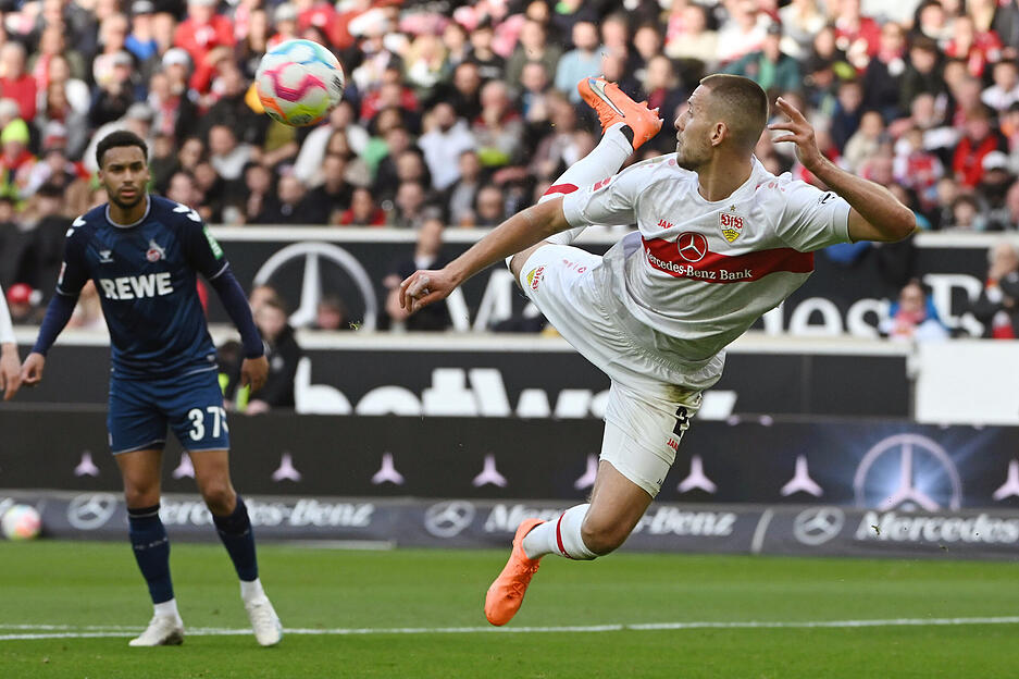 In der Abwehr ist Anton beim VfB Stuttgart gesetzt und überzeugt durch starke Leistungen. Bleibt nur noch eine Frage...