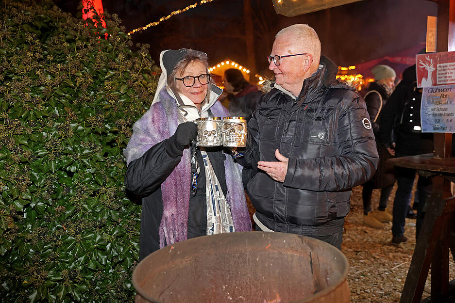 An vier Wochenenden können sich die Besucher durch über 30 Sorten Glühwein probieren. An vier Wochenenden können sich die Besucher durch über 30 Sorten Glühwein probieren.