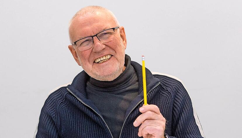Fred Dausel engagiert sich als Unterrichtsbegleiter in der Grünewaldschule. Der 79-jährige Böckinger arbeitete früher als Sozialpädagoge. Er will sich dafür einsetzen, dass das Förderprogramm Lernhilfen mit Rückenwind verlängert wird.
Foto: Mario Berger Fred Dausel engagiert sich als Unterrichtsbegleiter in der Grünewaldschule. Der 79-jährige Böckinger arbeitete früher als Sozialpädagoge. Er will sich dafür einsetzen, dass das Förderprogramm Lernhilfen mit Rückenwind verlängert wird.
Foto: Mario Berger