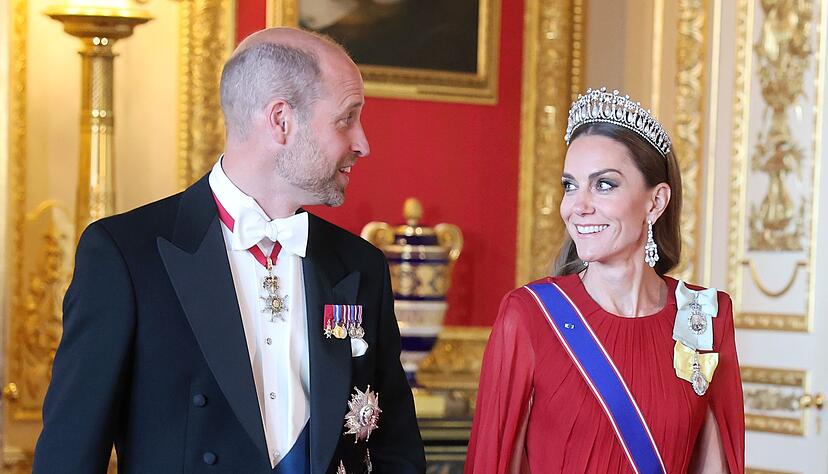 Prinzessin Kate (r.) und Prinz William waren l&auml;chelnd auf mehreren Bildern zu sehen.