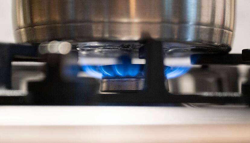 Nach dem Preissprung an den Energiem&auml;rkten bleibt unklar, ob Haushalte bald mehr f&uuml;r Strom und Gas zahlen m&uuml;ssen. (Symbolbild)