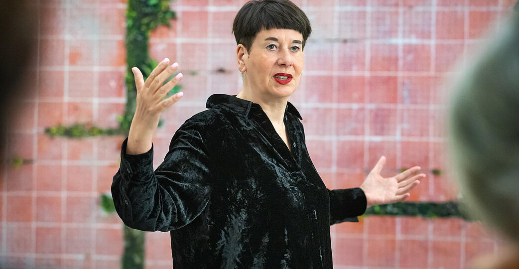 Mit Ostalgie hat sie nichts im Sinn: Andrea Pichl erl&auml;utert &bdquo;deutsch deutsch&ldquo;.