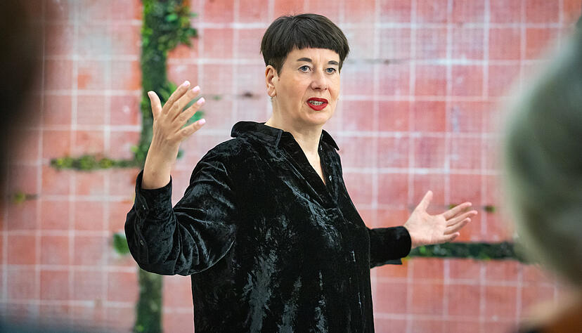 Mit Ostalgie hat sie nichts im Sinn: Andrea Pichl erl&auml;utert &bdquo;deutsch deutsch&ldquo;.