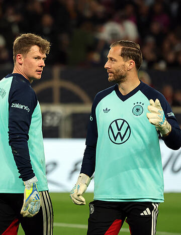 Alexander N&uuml;bel ist die Nummer zwei im DFB-Tor, den direkten Vergleich gegen Oliver Baumann hat er in der Bundesliga gewonnen.