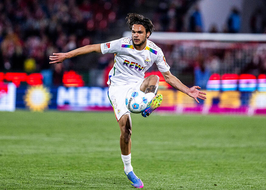Der Marktwert von Finkgräfe liegt bei rund vier Millionen Euro, im Sommer soll der VfB Stuttgart ihn für rund drei Millionen Euro verpflichten können.