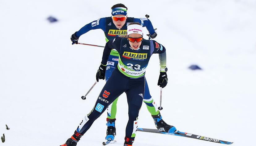 Pia Fink (vorn) belegt nach vier Etappen als beste Deutsche Platz 12 in der Gesamtwertung der Tour de Ski.