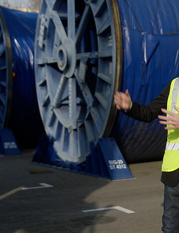Stimme-Chefredakteur Uwe Ralf Heer hat sich die gro&szlig;en Lagerst&auml;tte f&uuml;r die Suedlink-Kabel angeschaut.