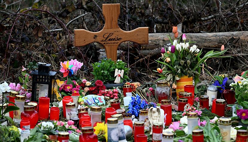 Der gewaltsame Tod der Zwölfjährigen am 11. März schockt viele Menschen. Nun findet die Trauerfeier statt.