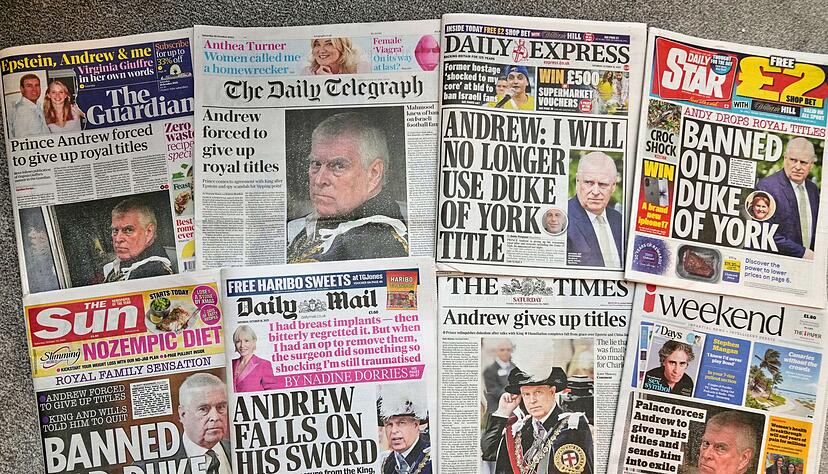 Die britischen Medien titeln allesamt mit der Bekanntgabe von Prinz Andrew.
