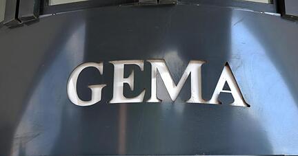 Blick auf den Eingang des Musikrechtevertreters Gema.