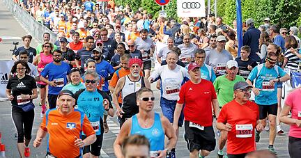 Am Start: Beim Selbstversuch bietet die 10-Kilometer-Strecke ein Wechselbad der Gefühle.

Foto:Ralf Seidel