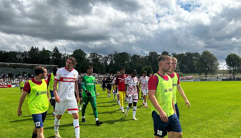 Zur Halbzeit führt der VfB in Hollenbach mit 4:0