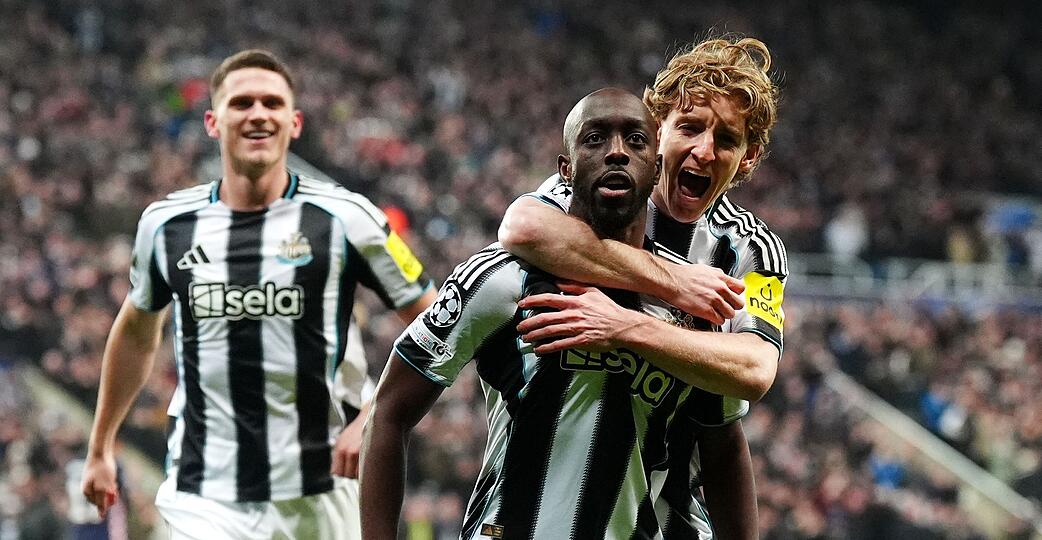 Yoane Wissa und Anthony Gordon waren zwei der drei Torsch&uuml;tzen von Newcastle gegen Eindhoven.