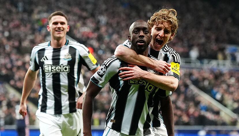 Yoane Wissa und Anthony Gordon waren zwei der drei Torsch&uuml;tzen von Newcastle gegen Eindhoven.