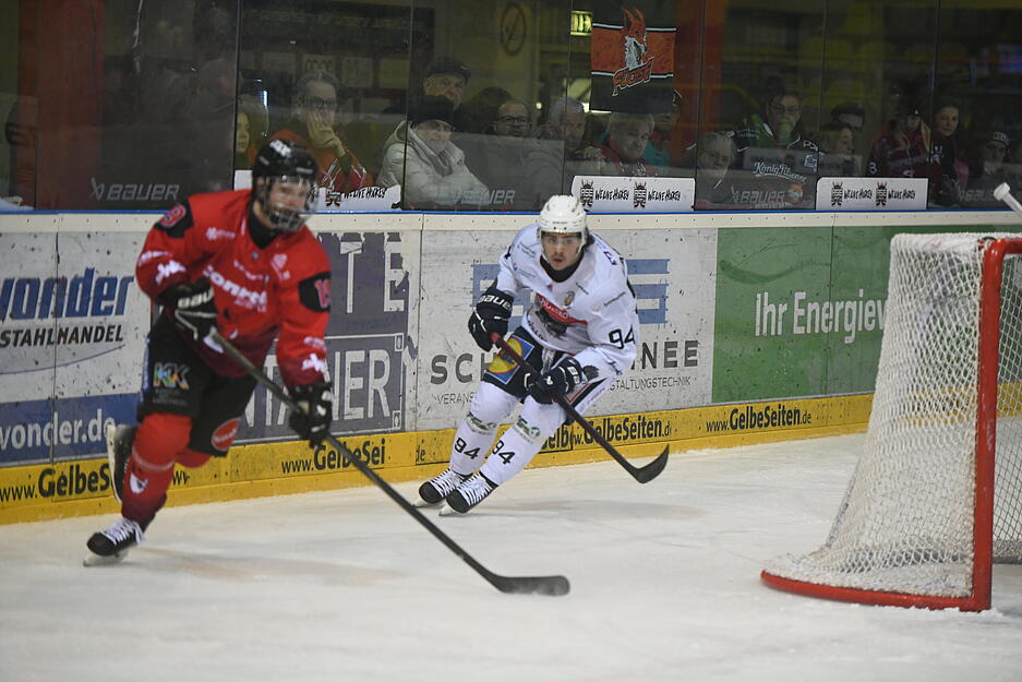 In der Achtelfinalserie zwischen den Heilbronner Falken und den Füchsen Duisburg steht es damit 2:0. Ein Sieg fehlt den Heilbronnern noch, um ins Viertelfinale einzuziehen.