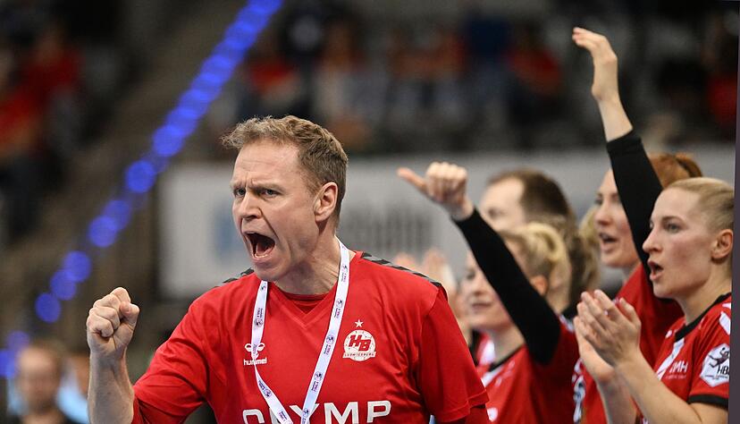 Double-Sieg f&uuml;r Trainer Jakob Vestergaard und die Handballerinnen der HB Ludwigsburg.