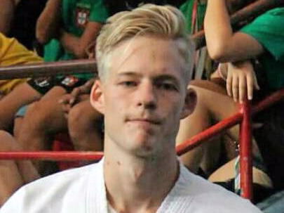 Er kam, sah und siegte &ndash; gleich zwei Mal: Sowohl im Einzel als auch mit dem deutschen U21-Team holte sich Edwin Baitinger den Titel des Europameisters im Stil Goju-Ryu. Bei den Wettk&auml;mpfen beeindruckte der 19-J&auml;hrige vom Karateverein Eppingen auch mit seiner mentalen St&auml;rke.