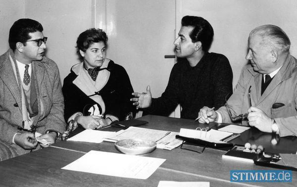 Zusammengestellt von Archiv und Dokumentation der Heilbronner Stimme 

1961: Das Arbeitsamt führt Spezialsprechstunden für ausländische Arbeitskräfte ein. Der griechische Arbeitssuchende bringt seine Frau mit, er möchte sie nachkommen lassen.