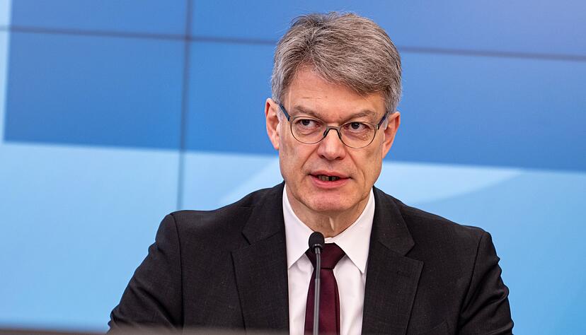 Schnieder mahnt weiter zur Vorsicht (Archivbild).