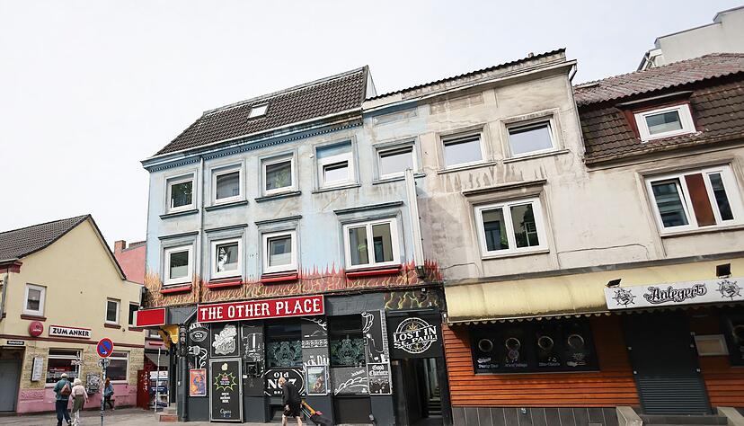 In fr&uuml;heren Bordellen werden jetzt Ferienapartments vermietet.