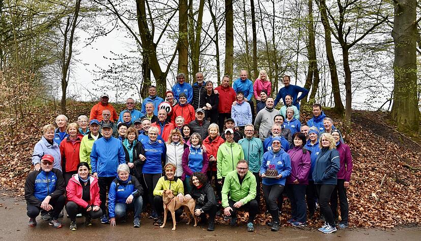 Den Lauftreff Neckarsulm gibt es seit mittlerweile 40 Jahren. Die Gruppe hofft auf weitere Sportler. die sich anschließen wollen.
Foto: privat Den Lauftreff Neckarsulm gibt es seit mittlerweile 40 Jahren. Die Gruppe hofft auf weitere Sportler. die sich anschließen wollen.
Foto: privat