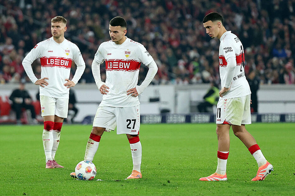 Badredine Bouanani: Selten auffällig bis zur 49. Minute, als sein Freistoß nur knapp den Kasten verfehlte. Note: 4 Badredine Bouanani: Selten auffällig bis zur 49. Minute, als sein Freistoß nur knapp den Kasten verfehlte. Note: 4