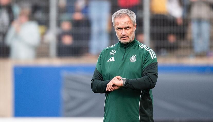 Warten auf den nächsten Star: Bundestrainer Christian Wück wünscht sich mehr Talente für sein Nationalteam. (Archivbild)