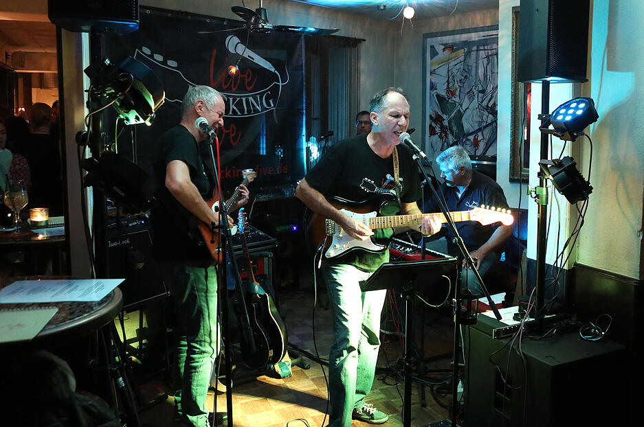 13 Bands und milde Temperaturen sorgten f&uuml;r gute Stimmung bei der Heilbronner Live-Nacht