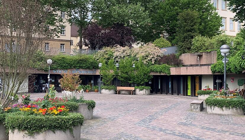 Der Traubenplatz soll wieder, so wie fr&uuml;her, bewirtet werden. Derzeit l&auml;uft die Suche nach einem P&auml;chter, der auch den "Haxenkeller" betreibt.