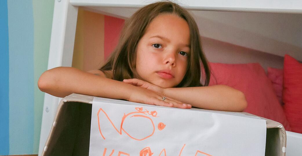 Das Kind ist bockig und Ihre Meinung scheint unwichtig? Als Eltern muss man solche Laune auch mal aushalten.