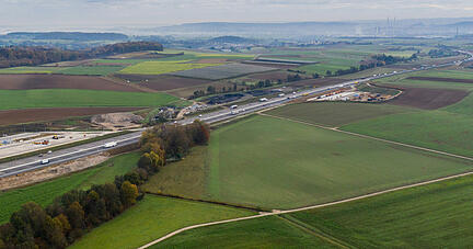 Die A6, hier zwischen Bad Rappenau und Heilbronn, zählt zu den stauträchtigsten Autobahnen in Deutschland. Foto: Archiv/Bitsch