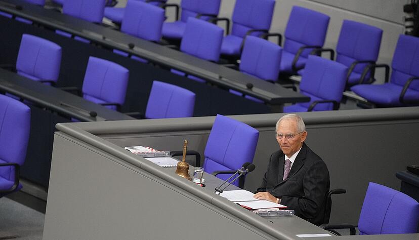 Wolfgang Schäuble (CDU) spricht. Wolfgang Schäuble (CDU) spricht.