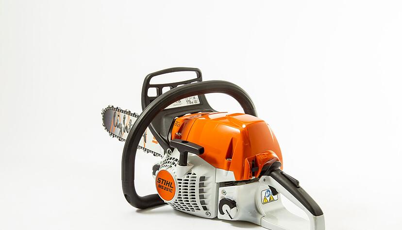 Der Testsieger, die Stihl MS 251 C-BE f&uuml;r 754 Euro, erhielt als einzige Motors&auml;ge im Test die Note &laquo;sehr gut&raquo; (1,3).