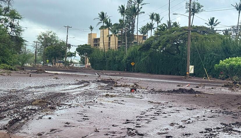 Auf Hawaii fiel viel Regen.