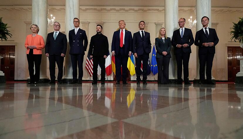 Trump arbeitet an einem Zweiertreffen Putins mit Selenskyj.