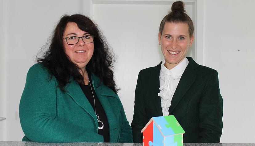 Heidi Krüger (links) ist die neue Koordinatorin im Untergruppenbacher Mehrgenerationenhaus, Anna-Lisa Englisch ist im Rathaus für das Thema Soziales zuständig.