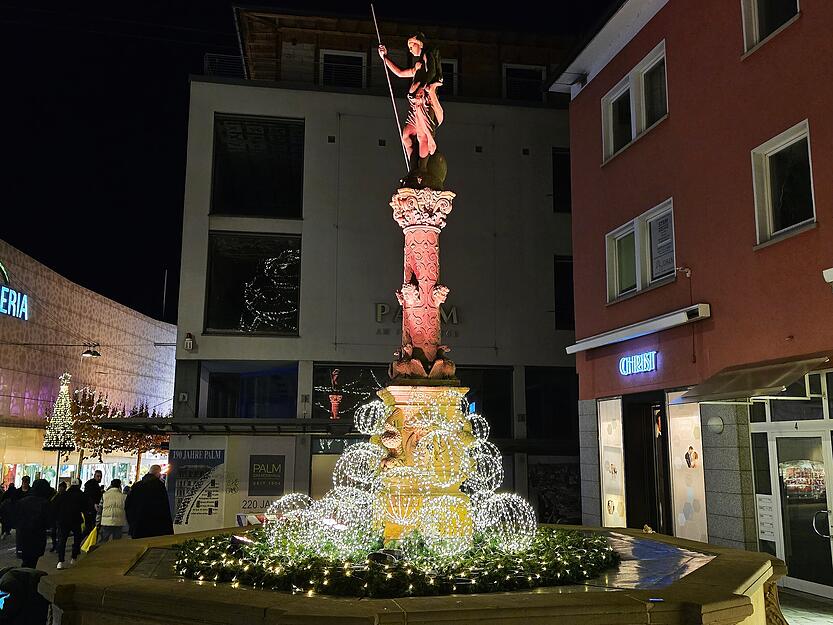 Nicht nur die Fu&szlig;g&auml;ngerzonen wurden geschm&uuml;ckt.