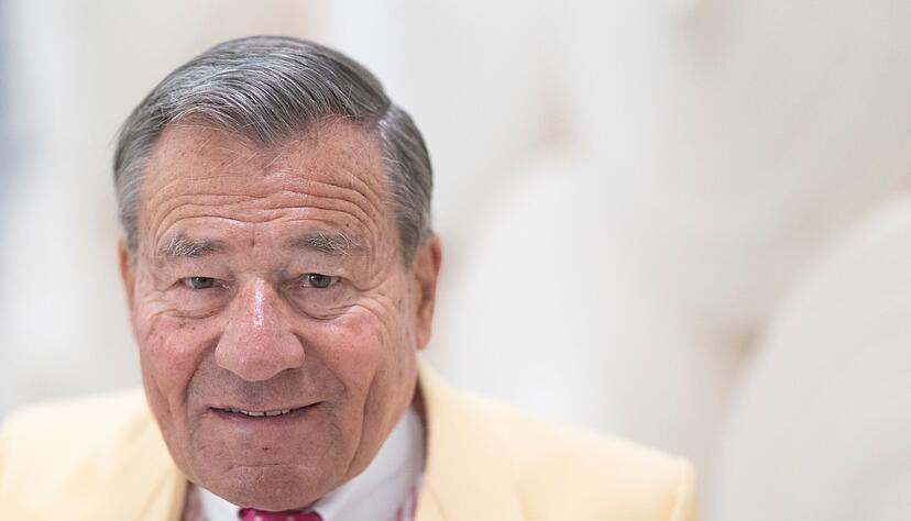 Der 84-J&auml;hrige hatte im vergangenen Jahr einen Suizidversuch &ouml;ffentlich gemacht.