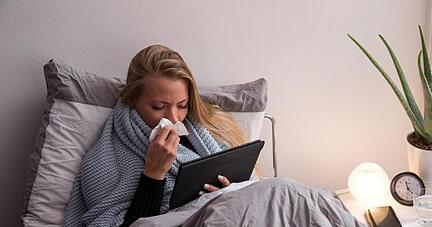 Was fehlt mir? Viele Menschen recherchieren im Internet nach Infos zu ihrer Erkrankung.