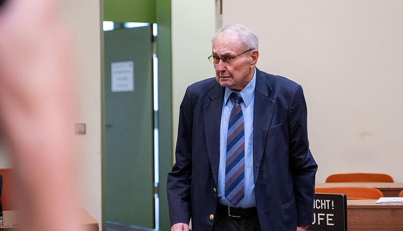 Lintner sa&szlig; 33 Jahre lang im Bundestag.