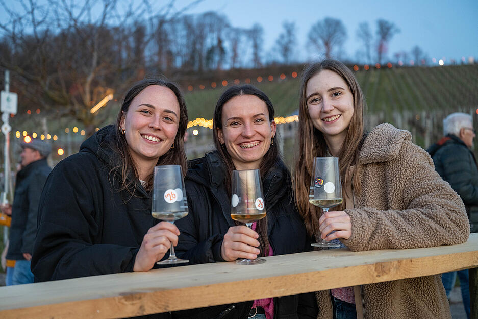An den St&auml;nden gibt es gute regionale Tropfen f&uuml;r jeden Geschmack &ndash; Wei&szlig;wein, Ros&eacute; und kr&auml;ftigen Rotwein.