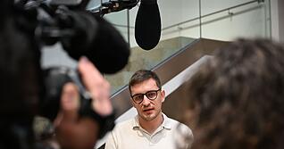 Juso-Chef Daniel Krusic will, dass die SPD-Mitglieder nach der Wahlschlappe &uuml;ber die neue F&uuml;hrung der Partei entscheiden.