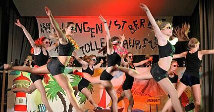 Auch wenn Hohenlohe nicht gerade Fastnachts-Hochburg ist, ist für Fans der fünften Jahreszeit dennoch einiges geboten.
Fotos: Archiv /Ludwig, Jani Auch wenn Hohenlohe nicht gerade Fastnachts-Hochburg ist, ist für Fans der fünften Jahreszeit dennoch einiges geboten.
Fotos: Archiv /Ludwig, Jani