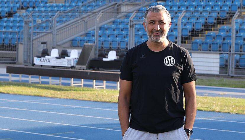 Onur Celik, Vorsitzender des VfR Heilbronn, rechnet mit fünf Absteigern aus der Verbandsliga. Onur Celik, Vorsitzender des VfR Heilbronn, rechnet mit fünf Absteigern aus der Verbandsliga.