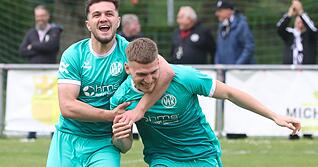 Leorant Marmullaku (links) fehlt dem VfR Heilbronn im ersten Punktspiel des Jahres, w&auml;hrend Roman Kasiar seit der Winterpause f&uuml;r den Gegner TSV Weilimdorf auf Torejagd geht.